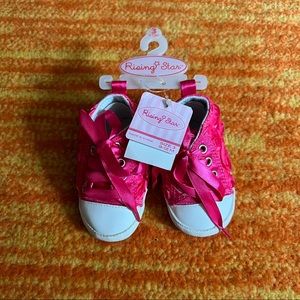 NWT Rising Star baby shoes 🌸